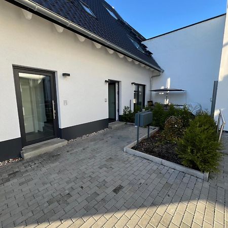 Moderne Wohnung Karlsruhe Neureut, Fussbodenheizung - Regendusche - Waschmaschine - Stellplatz Εξωτερικό φωτογραφία