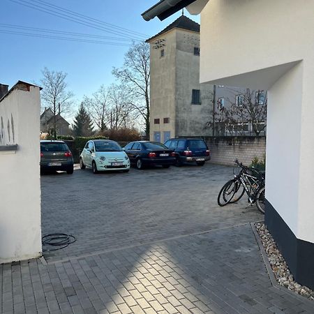 Moderne Wohnung Karlsruhe Neureut, Fussbodenheizung - Regendusche - Waschmaschine - Stellplatz Εξωτερικό φωτογραφία